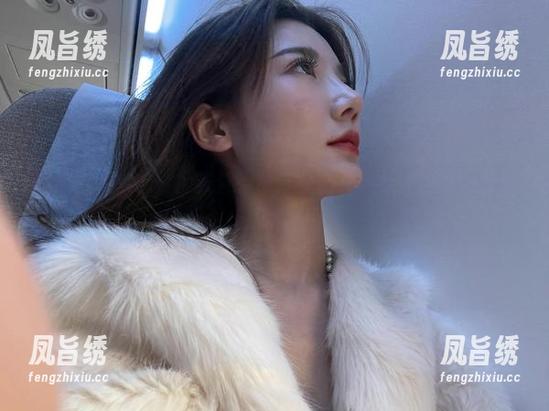 微密圈 - 黎允熙的天台特辑：美图和图包齐飞，别问我为什么要上天台