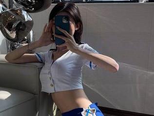 微密圈 - 福利环绕，黎允熙baby的写真让人目不转睛的美腿